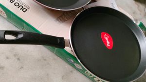 Pigeon Non Stick Duo Pack Fry Pan And Flat tawa