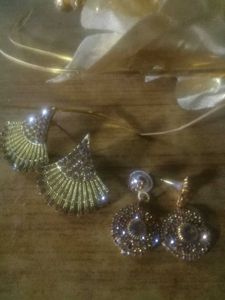 Trendy Lightweight Earrings – Everyday Fashion Mus