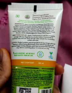 Mamaearth Vitamin C Face Wash