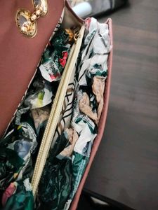 Mehnam Swagger Sling Bag