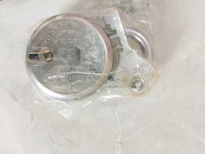 2 Stamp Pad And Small Locks
