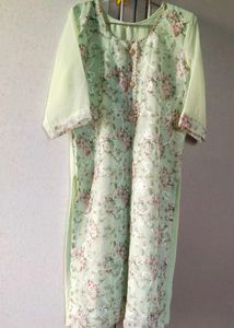 Floral Embroidered Kurta set(3 piece)