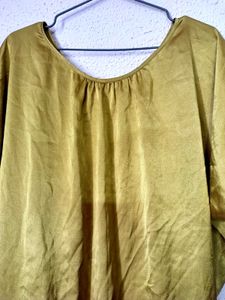 Lime Green Silk Kaftan in Solid condition
