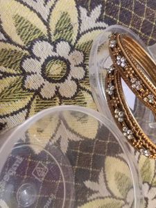 Elegant Bangle Set