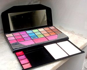 Makeup Palette