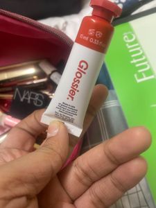 Glossier Cloud Paint - spark