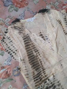 Lace Trim Tie-Dye Top