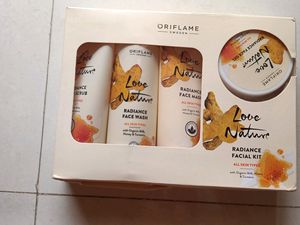 OriflameLoveNatureRadianceFacialKit