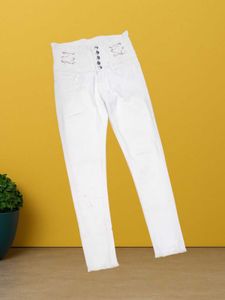 N@85 Size-28 White High-Waisted Jeans