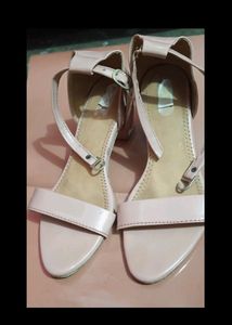 Pech Color Heels