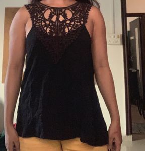 Lace Detailed Black Tank Top