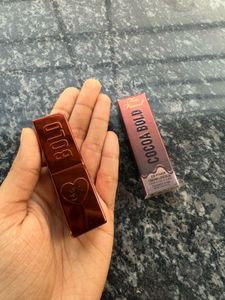 Too Faced Cocoa Bold Creme Lipstick ( Milk Shake))