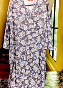 2 Floral Print Kurtas