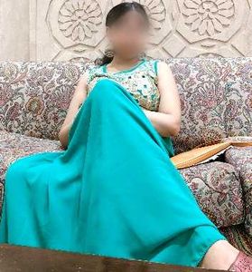 Elegant Green &amp; Gold Ethnic Gown