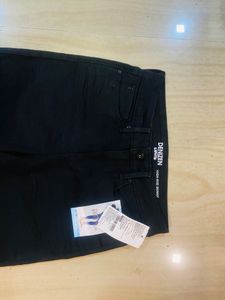 Levis( Denizen) Black high rise skinny fit