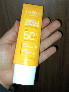 Dot &amp; Key Sunscreen