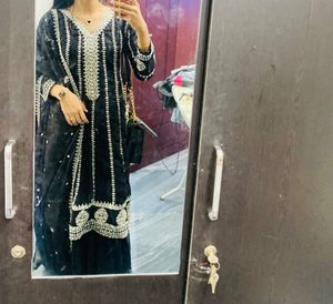 Elegant Black Embroidered Kurta Set