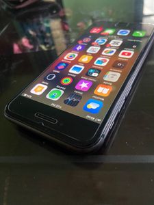 iPhone 8 4g iOS