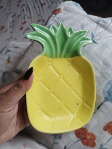 ceramic 🍍 dish