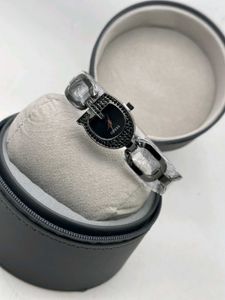 GUESS PREMIUM QUALITY NEW MODEL LADIES WATCH