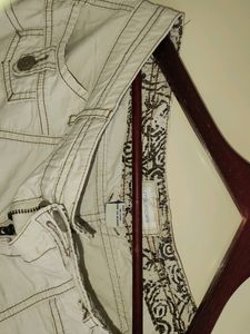 Multi Pocket Off White Shorts