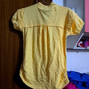 Butter Yellow Top
