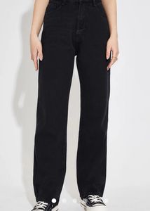 Black Staright Leg Denim Jeans