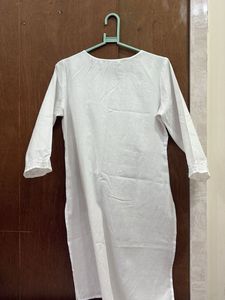 White Embroidered Kurta