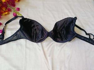 🇳🇿💫🔥 Elegant Black Push-up Bra
