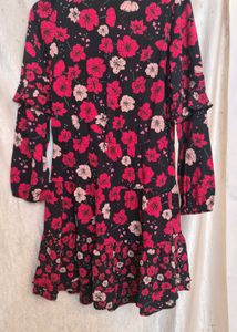 Branded Midi Dress With Tag 🇩🇪