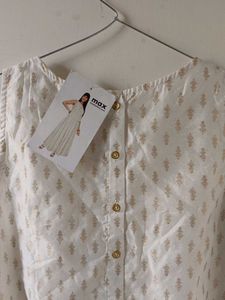 Cute White Printed Top