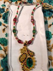 Green Stone Pendant Necklace