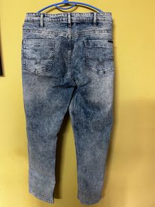 Blue Skinny Fit Mid Raise Stretchable Cropped Jean