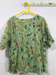 Green Cute Floral Top 💚🌸🍀🌼🏵️🌹