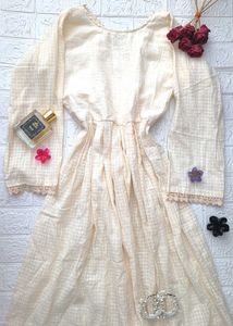 Elegant Cream Long Dress🎀