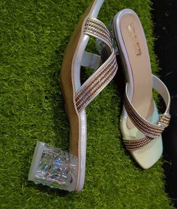 Brand New Beautiful Design Heels
