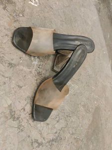 Stylish Women's Flats & Sandals