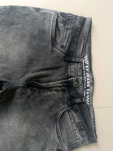 Stonewashed Black Jeans From Pantaloons
