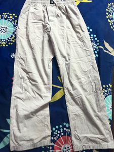 Bewakoof Baggy White pajamas