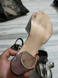 Sandal Heela