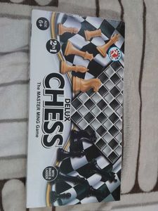 Deluxe 2-in-1 Chess & Snakes and Ladders