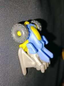 Kinder Joy Futurestic Car