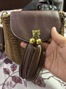 BROWN BEACH SLING BAG FOR WOMEN