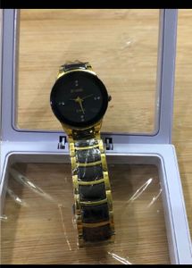 RADO GOLD TONE WATCH ❤️