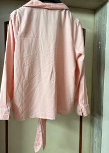 Tie-Up Business casual shirt