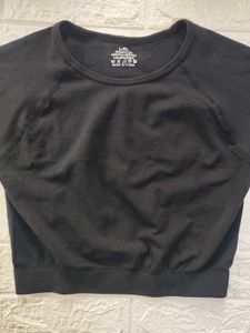 Black Workout Crop Top - Size M