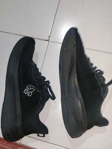 Red Tape Daily Sports Shoes Big Sole Size 7