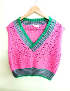 Megenta Colour Half Sweater Size-38