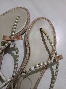 Elegant Pearl Embellished Flats