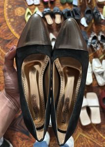 Marc Loire Black Pumps